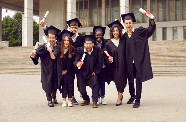 recuerdos de graduación universitaria la foto en grupo